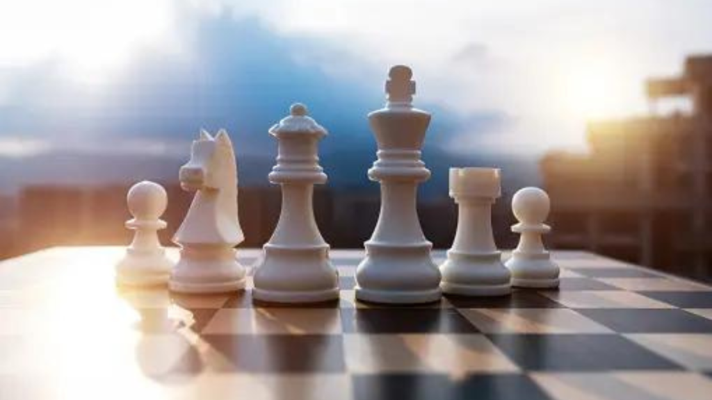 Chess is a timeless game of strategy, skill, and intellect. Whether you’re a complete beginner or looking to refresh your knowledge, understanding how to set up a chessboard correctly is essential. In this step-by-step guide, we’ll cover the basics of assembling a chessboard, from arranging the pieces to getting ready for your first game